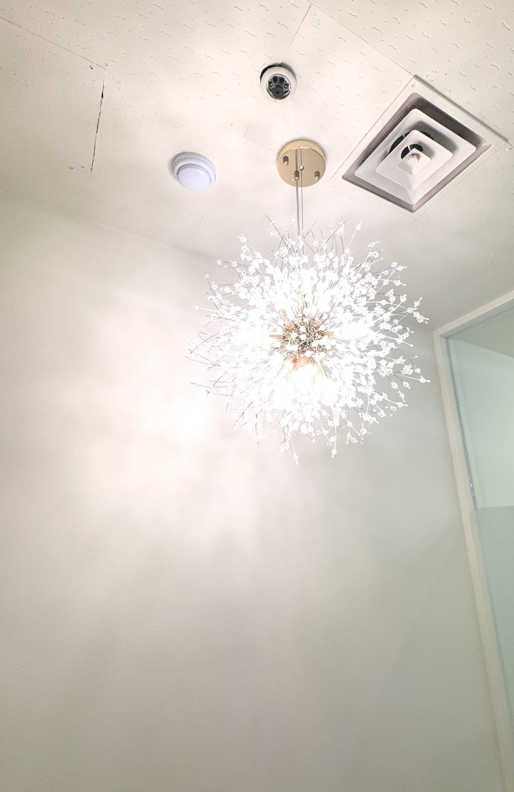 ⭐선릉역 초 역세권!월 순수익 500~700만/화이트 감성 인테리어 알짜배기 스킨케어샵 매매/권리금 조율 가능ㅣ강남 마사지샵매매, 강남 점포매매 #3