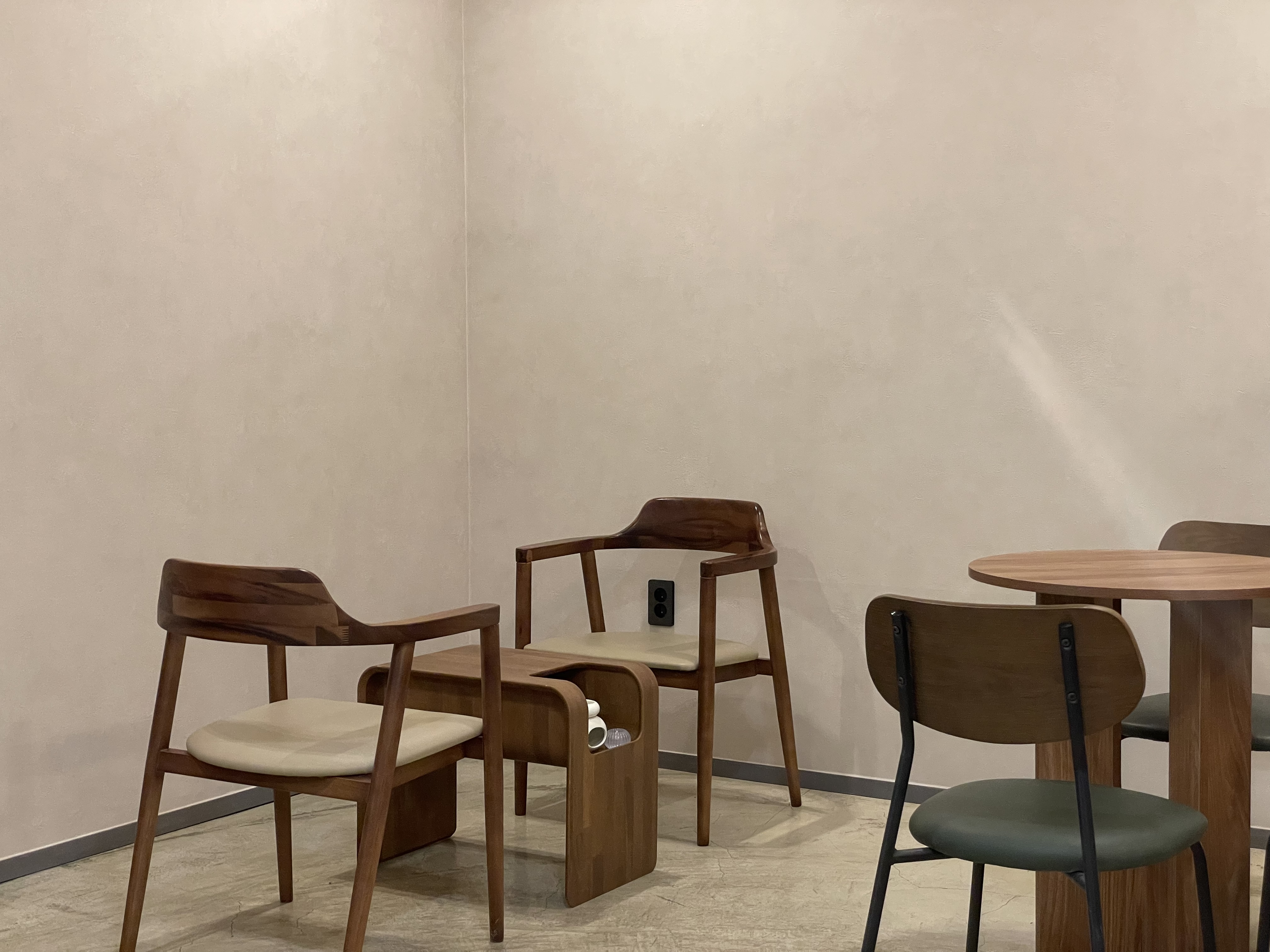 부산 명지 건전샵 [마주바디테라피] ❇️스포츠&아로마 관리사님 구인합니다❇️비율 5:5❇️차분한 분위기❇️문자 지원❇️ㅣ부산 마사지구인 #1