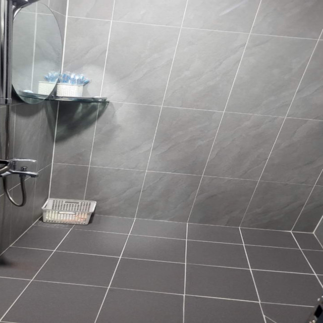 264ac41fd9ac3114699acac1031f6bf42acd6436.jpg class=