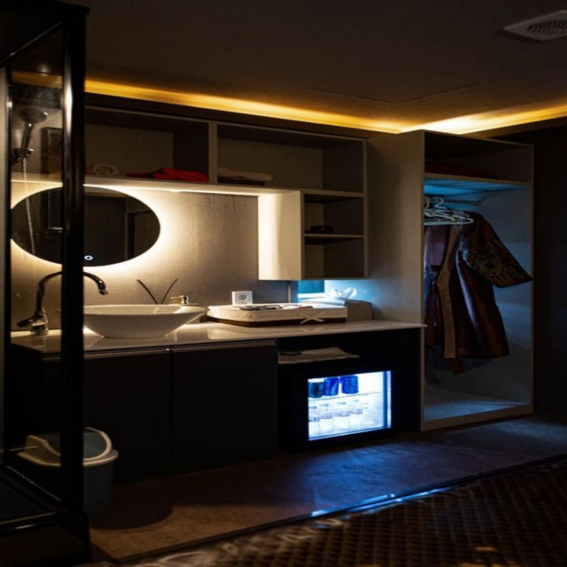 c1e8a99ce22fde8c51ffe52d442826391f23e61c.jpg class=