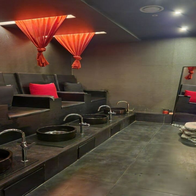 87096a83090a2889f7849b6963d2b793aea50f44.jpg class=